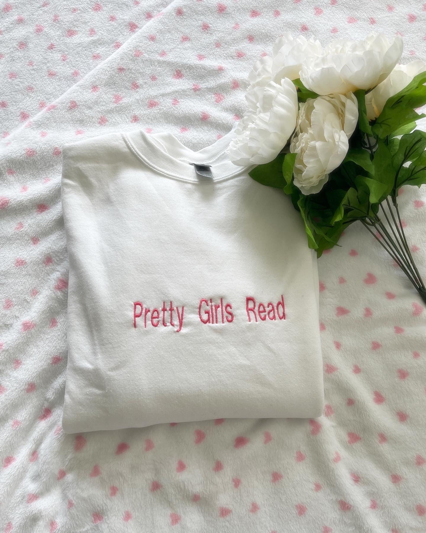 Pretty Girls Read